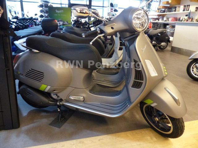 Vespa GTS 125 Super Tech GRAU AKTION