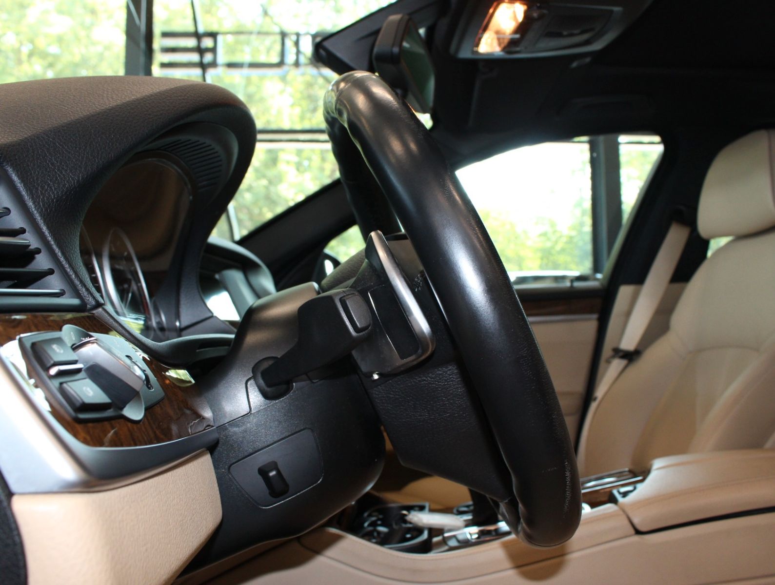 Fahrzeugabbildung BMW 535d M- Sport Paket*2.Hand*GSD* Navi*Bi-Xenon