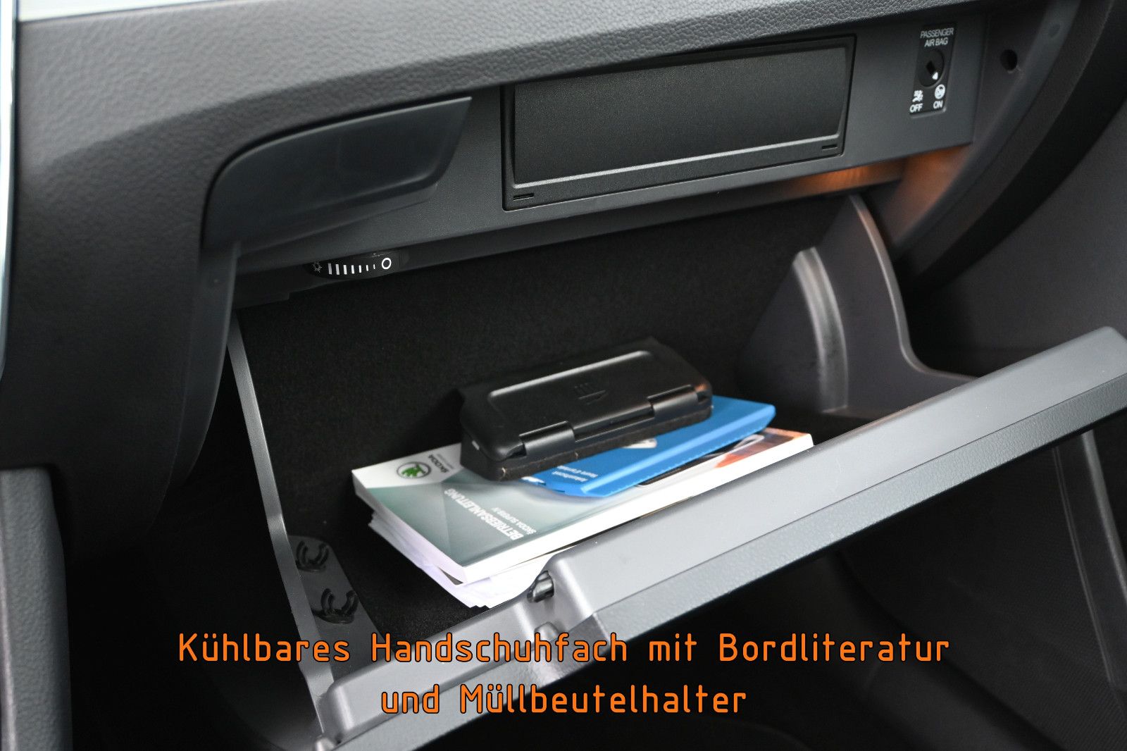 Fahrzeugabbildung SKODA Superb 1.4 TSI iV DSG AMBITION COMBI °AHK°PANO°