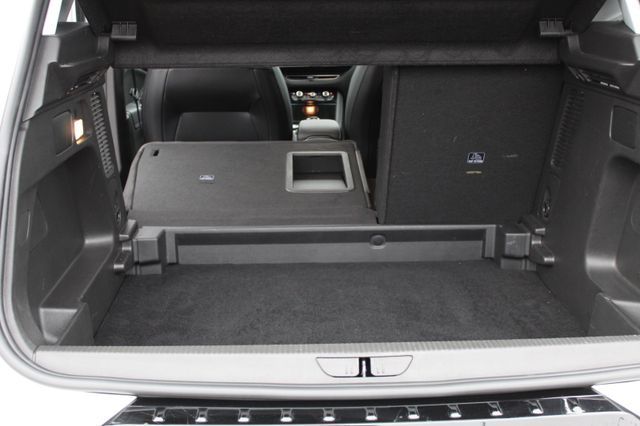 Fahrzeugabbildung Opel Grandland 1.2 Turbo GS Line KlimaA,LED,Navi,SHZ