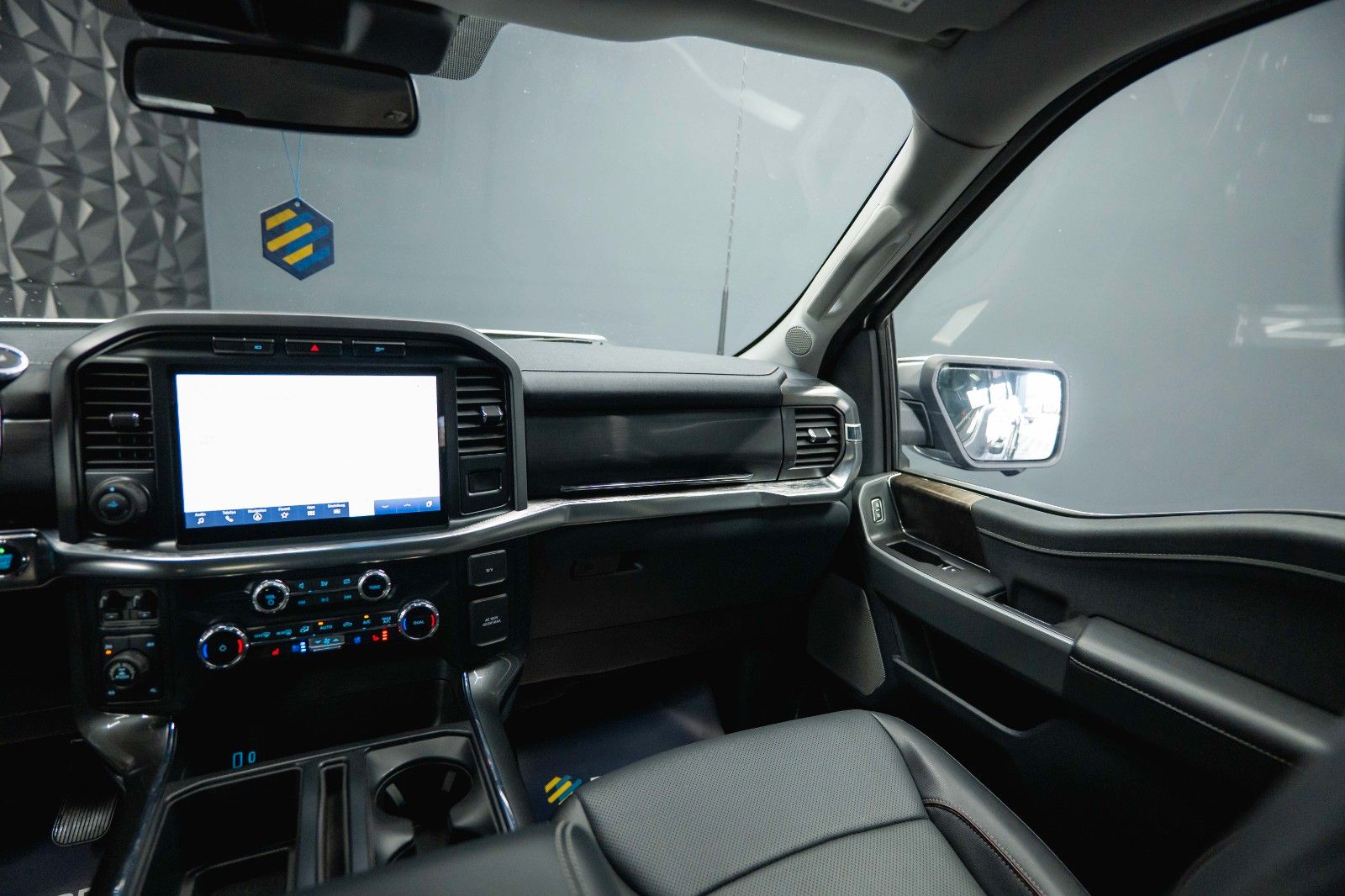 Fahrzeugabbildung Ford F150 3.5 V6 LARIAT RAPTOR SuperCrew 4x4*LED*B&O*