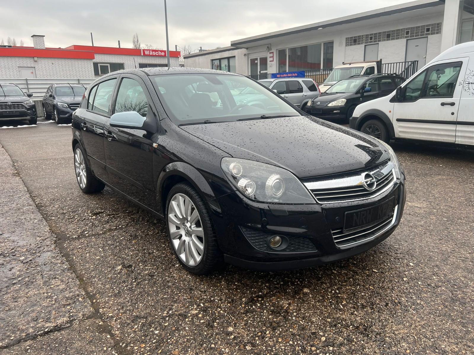 Opel Astra H Limo Innovation 18 Zoll  Xenon Tempo PDC