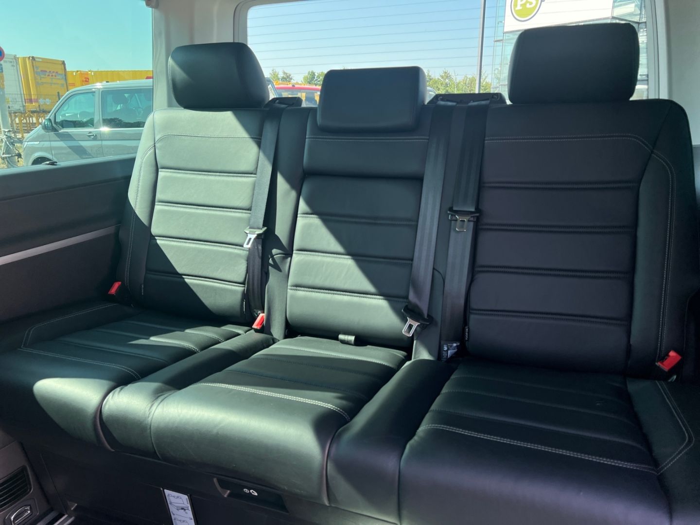 Volkswagen T6.1 Multivan Comfortline 4MOTION Leder Standhzg foto 12