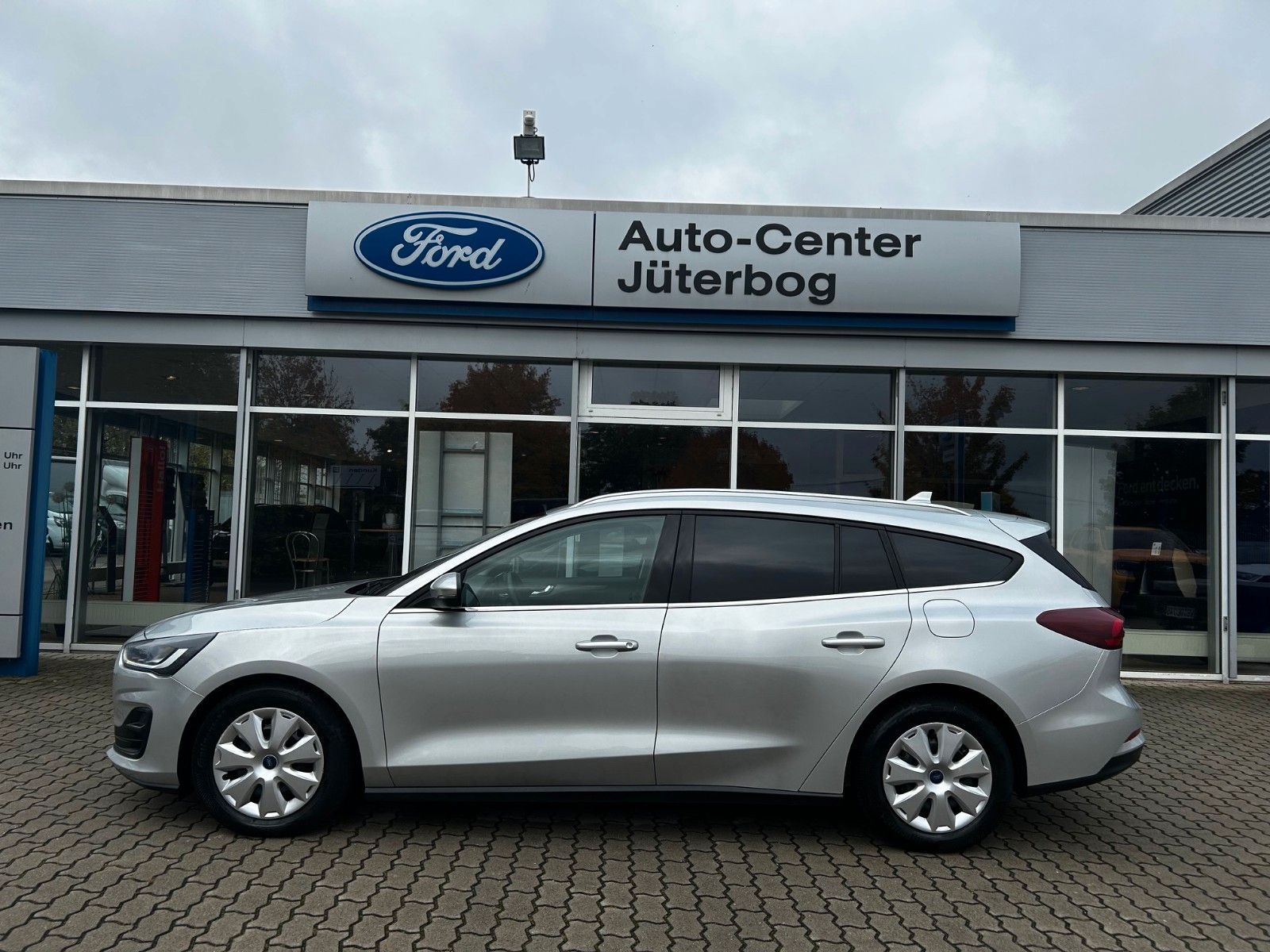 Ford Focus Turnier Titanium X*SYNC4*KAMERA*