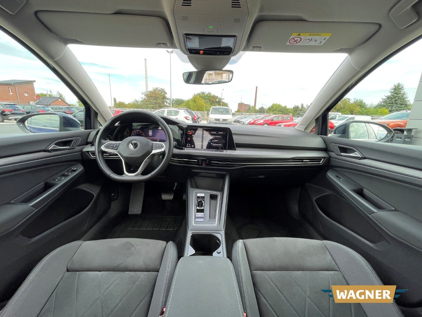 Fahrzeugabbildung Volkswagen Golf VIII Style eTSI 1.5  Automatik