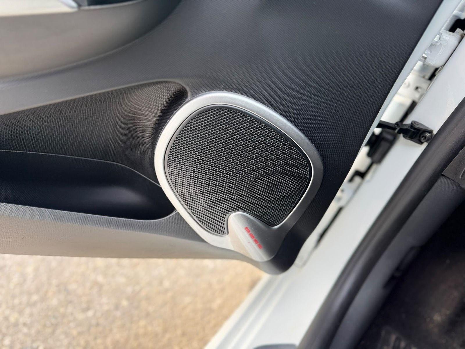 Renault Clio 2014 — photo 10
