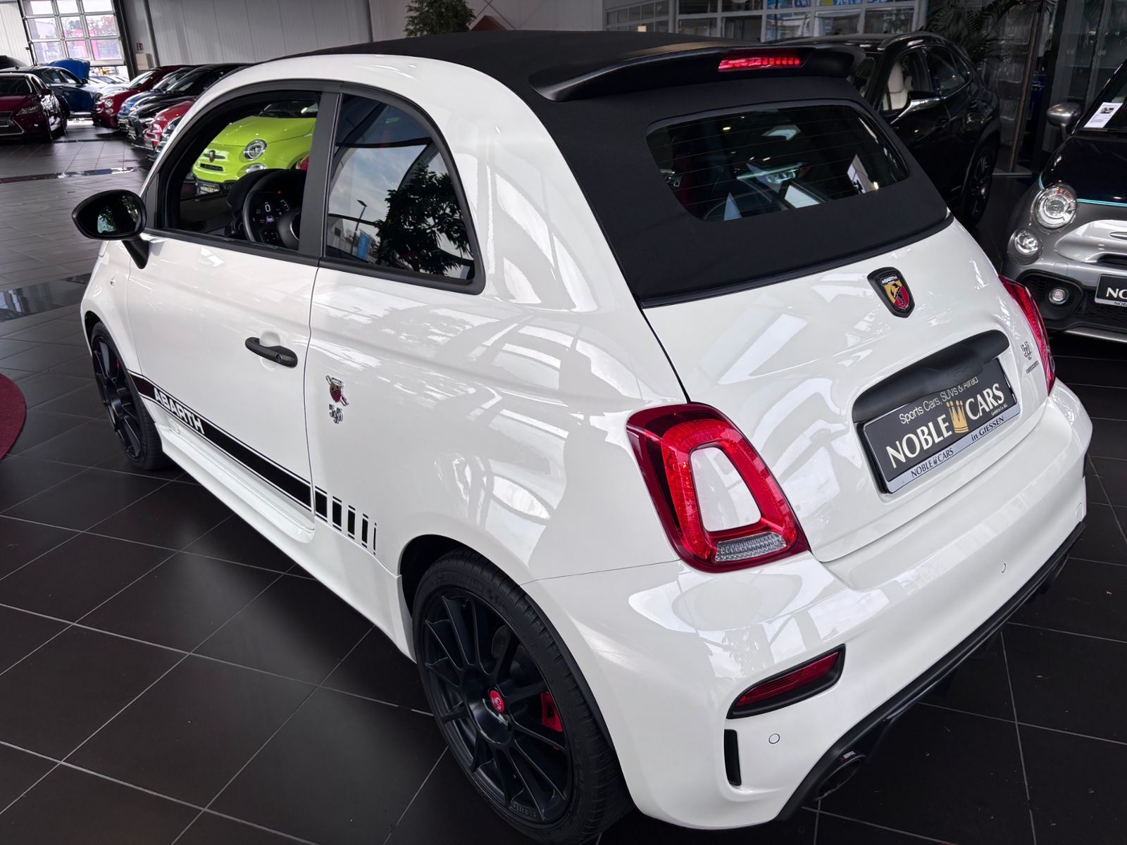 Fahrzeugabbildung Abarth 595 C esseesse BEATS XENON NAVI ALU