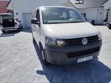 Volkswagen T5 Transporter Bezin 2.0L 9 Personen - Volkswagen T5 mit Benzin-Antrieb