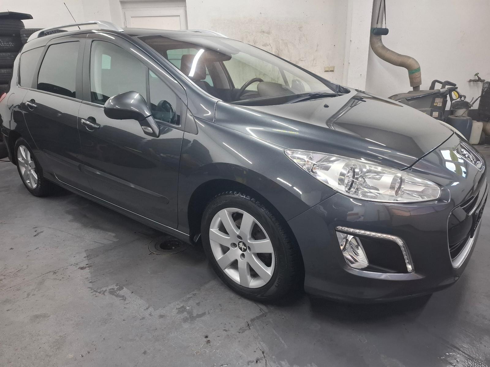 Peugeot 308 SW Active,Panoramadach,Navi,Pdc,Ahk!SR/WR !!