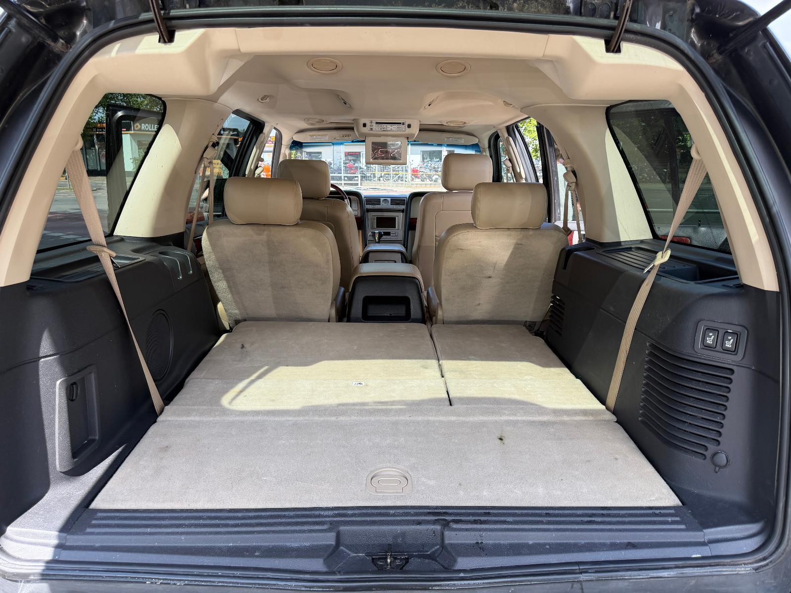 Lincoln NAVIGATOR 5,4L V8 4x4*AUT.*LEDER*EGSD*7-SITZE*
