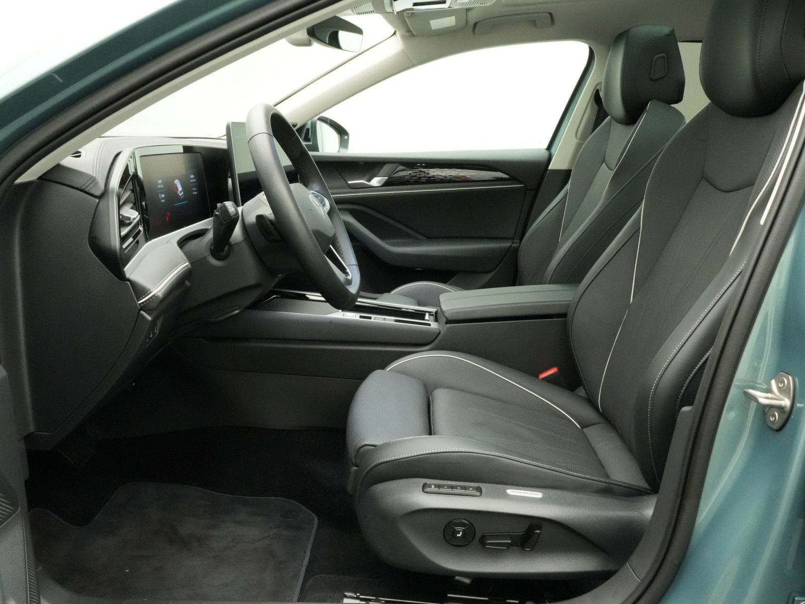 Volkswagen Passat eHybrid Elegance PANO MATRIX AHK ACC H K foto 22