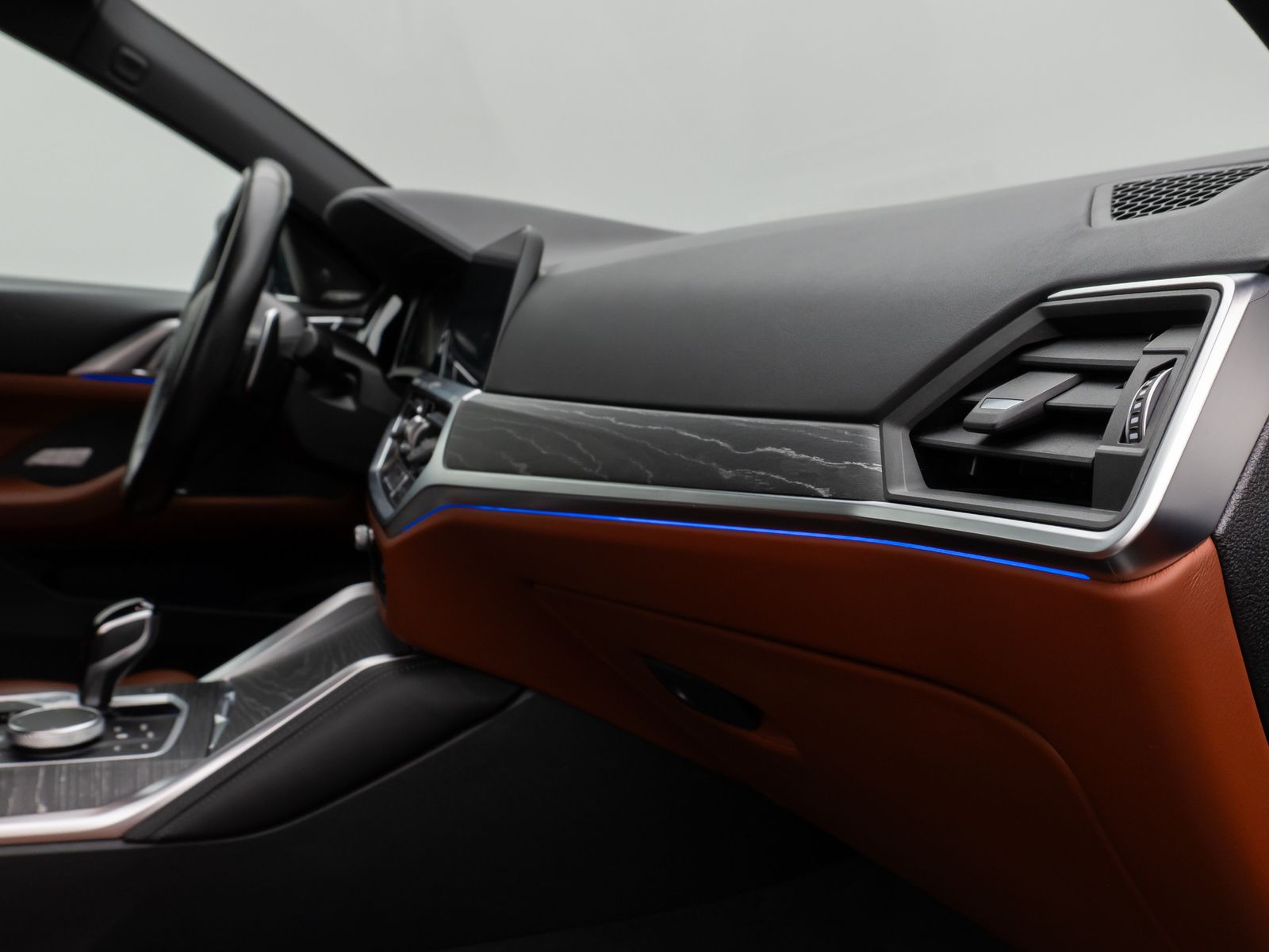 Fahrzeugabbildung BMW 430i Cabrio M Sport Kamera Laser DAB H/K Komfort