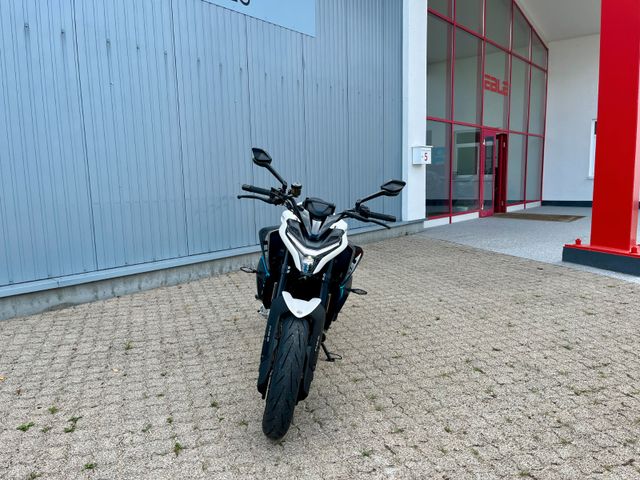 Fahrzeugbild 2