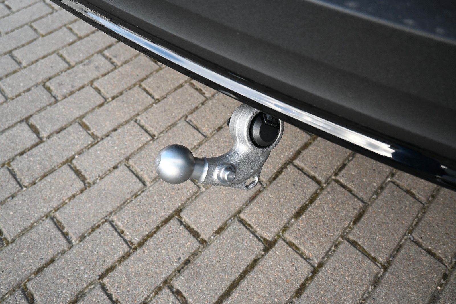 Fahrzeugabbildung Volvo XC40 B4 DKG Ultra Dark*FSHZG*PANO*360°*ACC*AHK