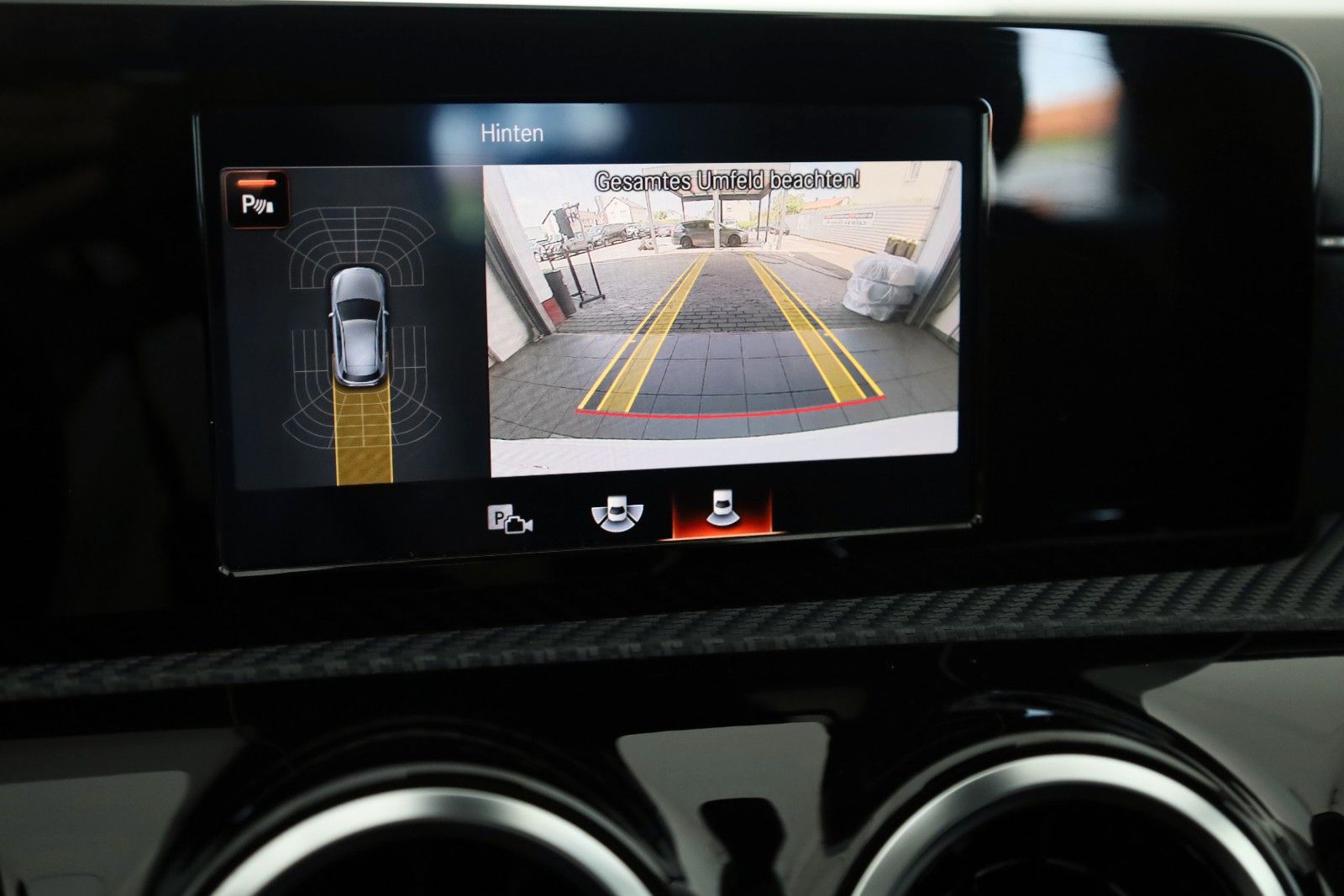 Fahrzeugabbildung Mercedes-Benz A 250 e,Style T.Leder,Navi,LED,SH,Kamera,SR+WR