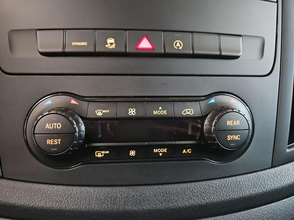 Fahrzeugabbildung Mercedes-Benz Vito 114 Tourer lang 7Sitze Liegepaket DISTRONIC