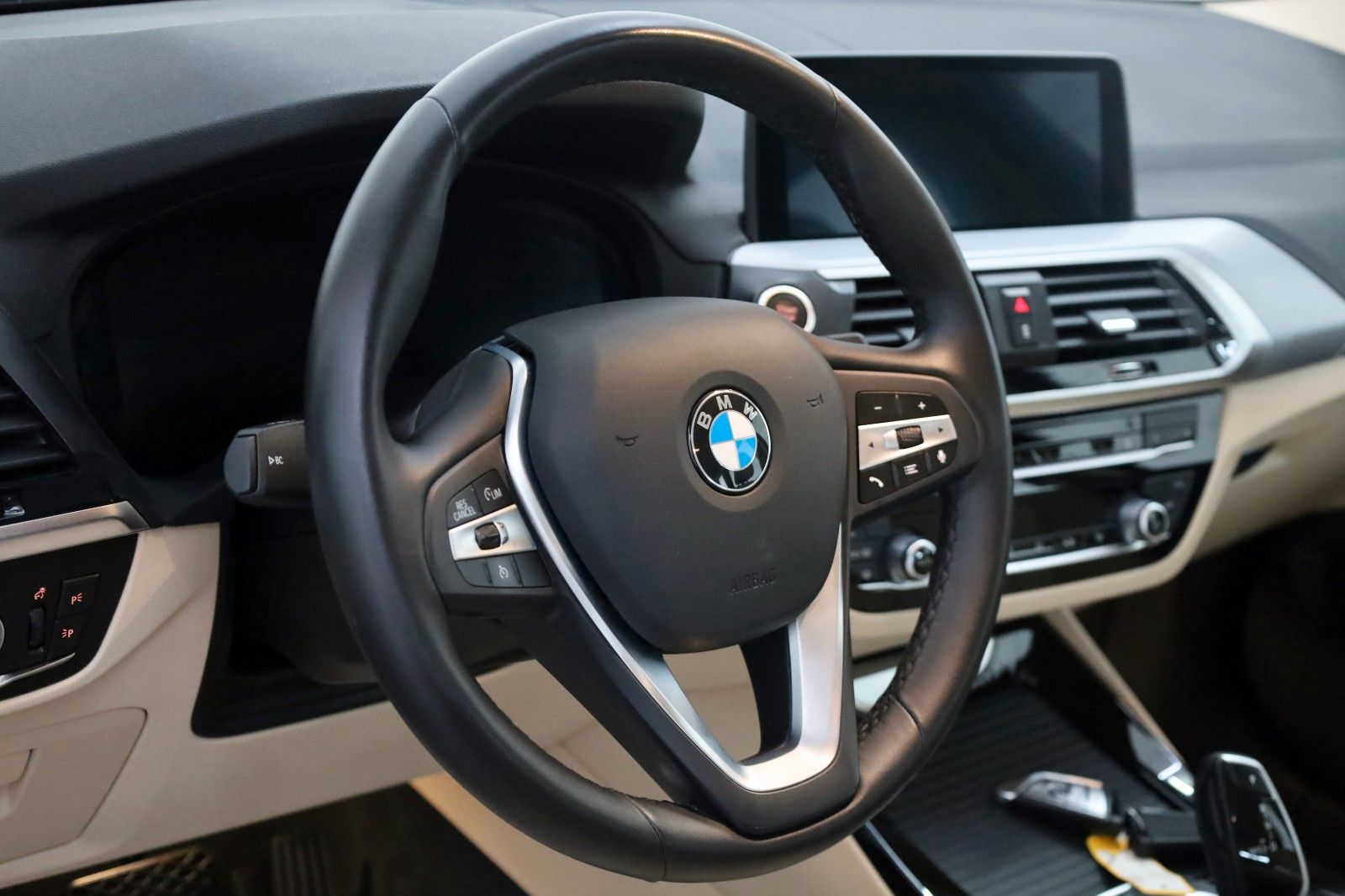 Fahrzeugabbildung BMW X3 xDrive 30e Advantage,Leder,Navi,LED,Kamera,SH