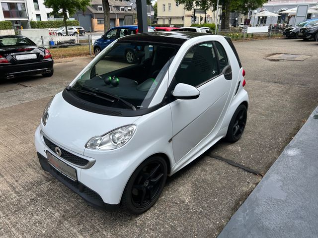 Fahrzeugabbildung Smart ForTwo Turbo Aut.+Navi+Klima+Panoramadach