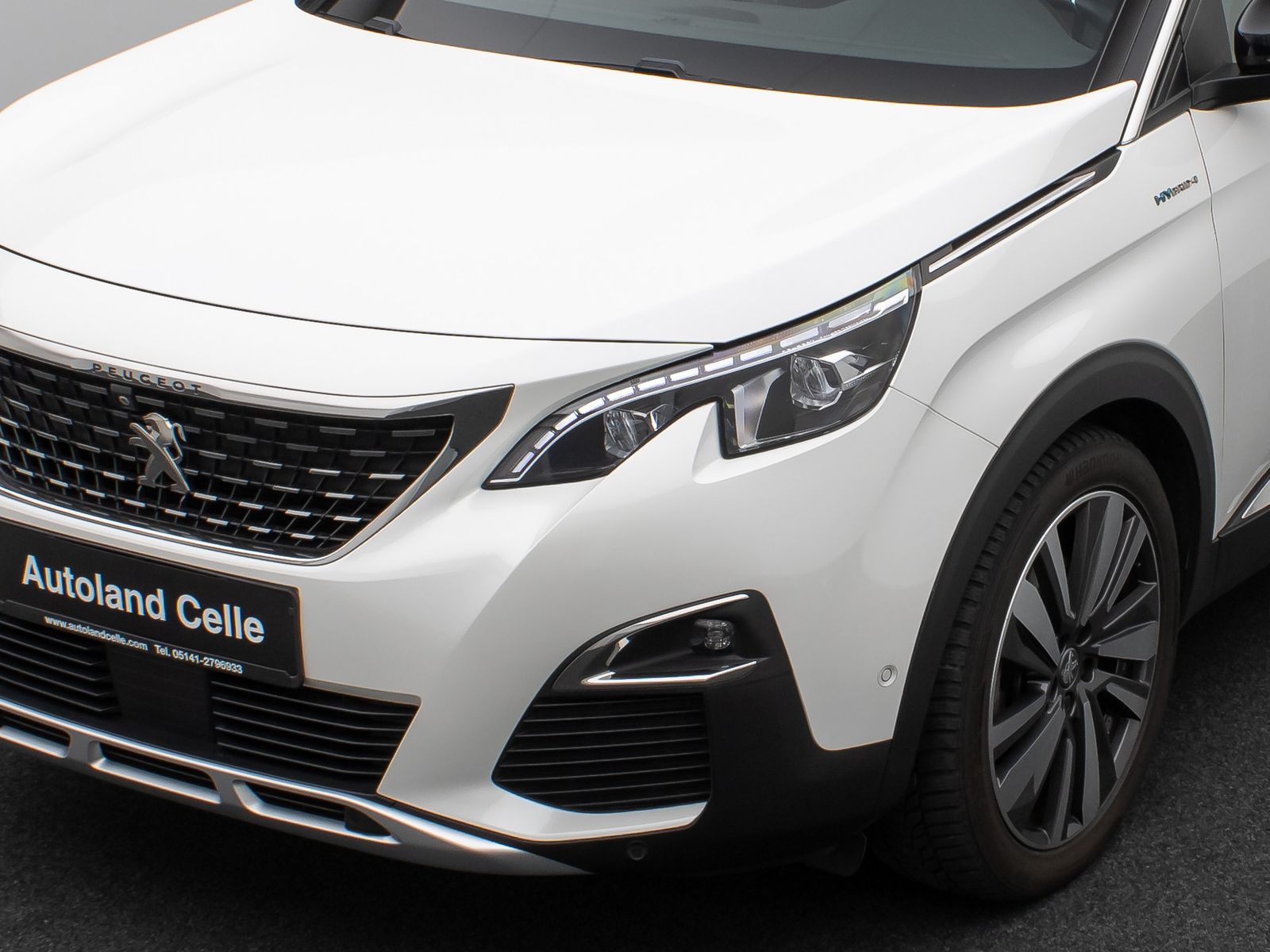 Fahrzeugabbildung Peugeot 3008 Hybrid4 300 GT Panorama 360° Massage AHK