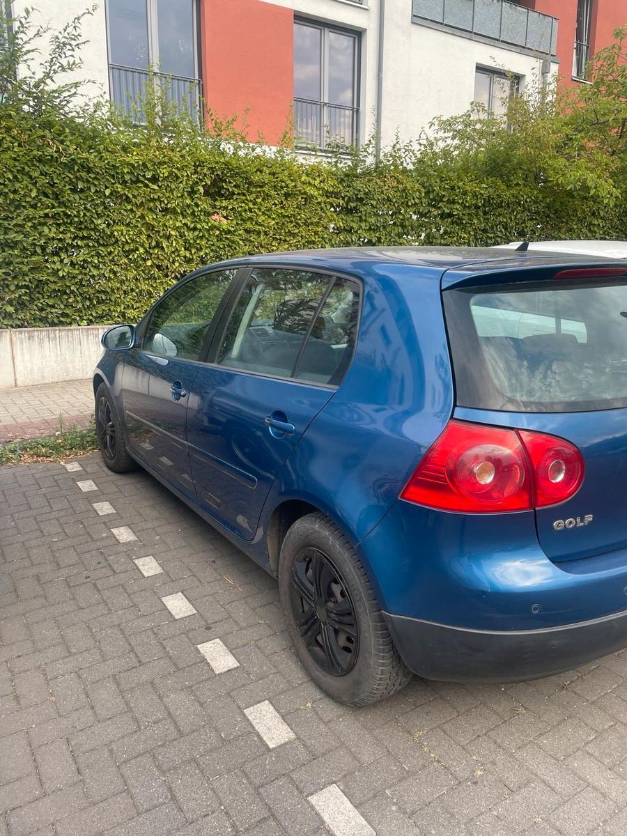 Volkswagen Golf 2007 — interior