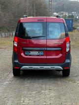 Dacia Dokker Stepway Prestige Diesel/Navi/Kamera/Klima - rote Dacia Dokker