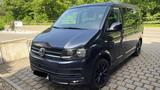 Volkswagen T6 California - blaue Volkswagen T6 California