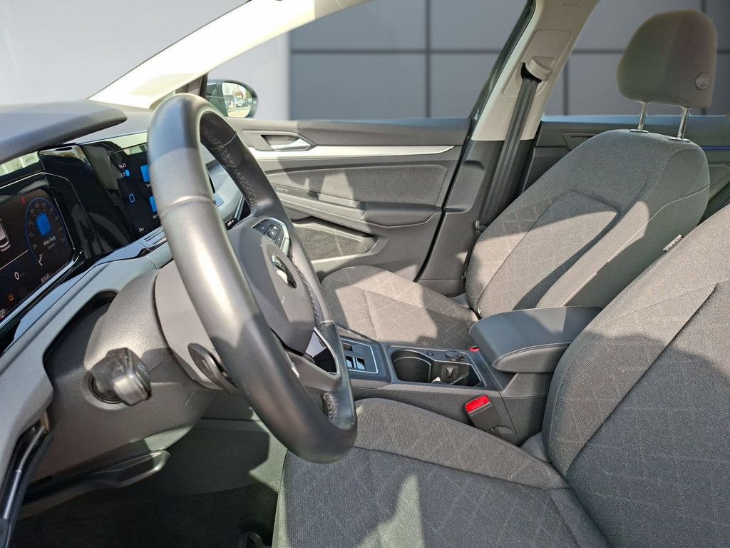 Golf VIII Variant 2.0 TDI Life *DSG*LED*DAB*APP
