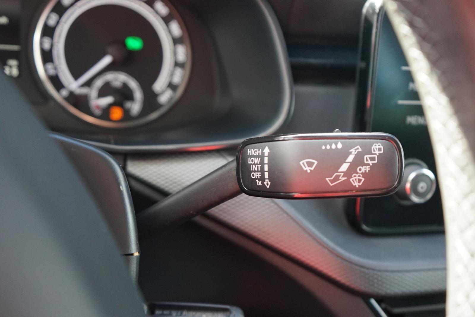 Skoda Kamiq 1.0 TSI DSG Ambition LED ACC AHK Klimaaut., миниатюра 26