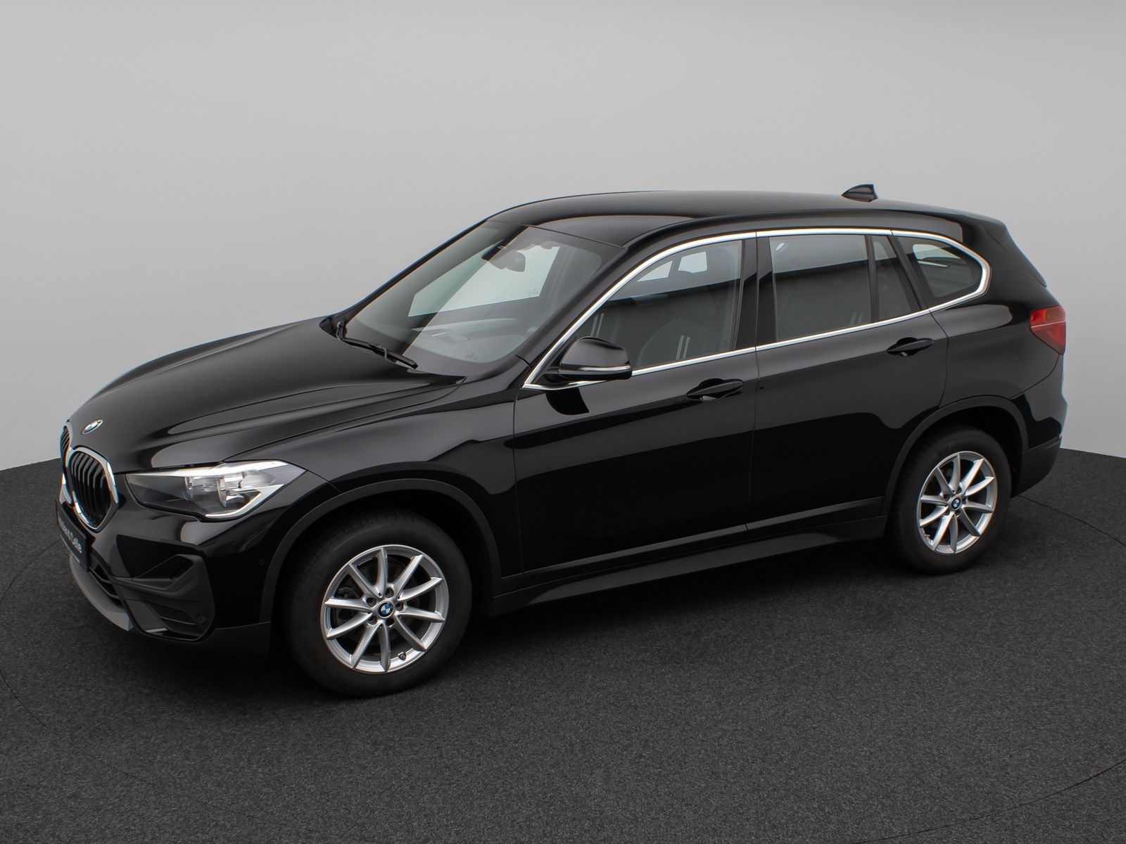 Fahrzeugabbildung BMW X1 sD18d Parkassist DAB Navi DrivAssis PDC Sport