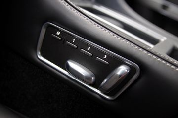 Aston Martin DB 9 Coupe*Facelift,Unfallfrei,Scheckh.,Dt.-FZG*