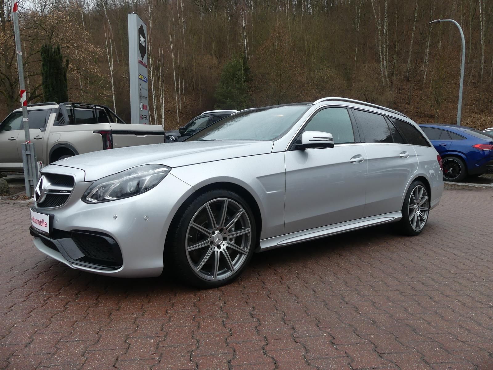 MERCEDES-BENZ E63 AMG*5.5*V8*Bi-Turbo*LED*360*SHZ*Pano*BT*Navi