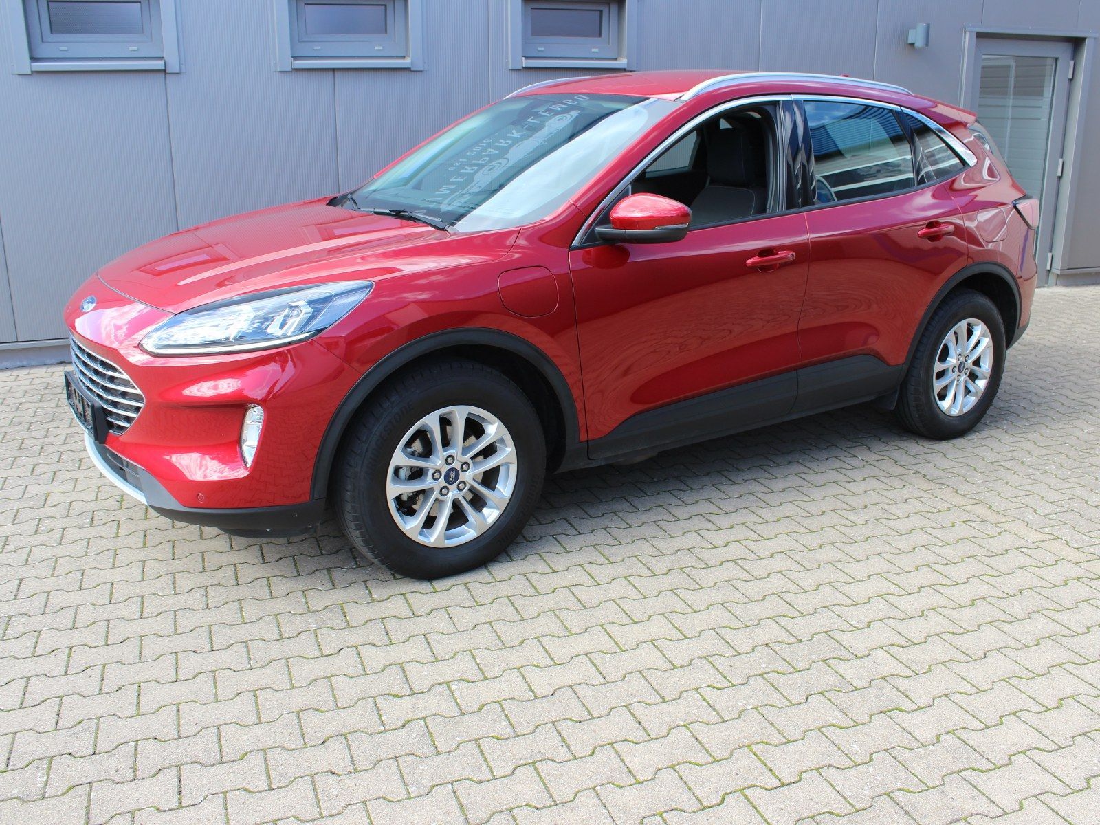 Fahrzeugabbildung Ford Kuga Plug-In Hybrid Titanium 2,5 Duratec