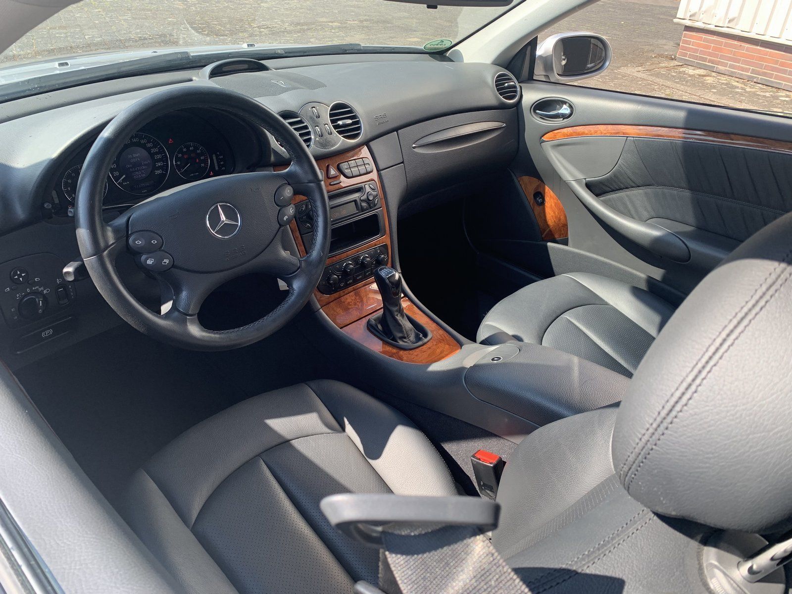 Fahrzeugabbildung Mercedes-Benz CLK 200 Elegance im KD Auftrag wenig Km