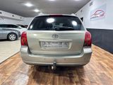 Toyota Avensis Kombi 2.2 D-CAT Executive - Toyota Avensis aus 2005 mit Diesel-Antrieb
