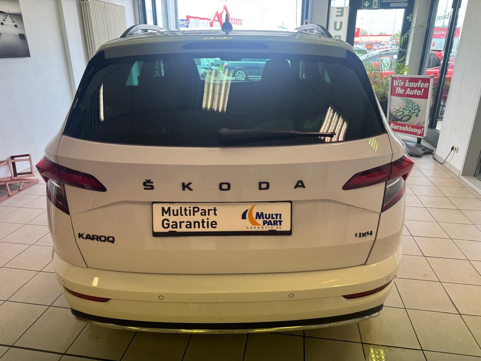 Fahrzeugabbildung SKODA Karoq Sportline 4x4 /1.HAND/NAVI/KLIMA/