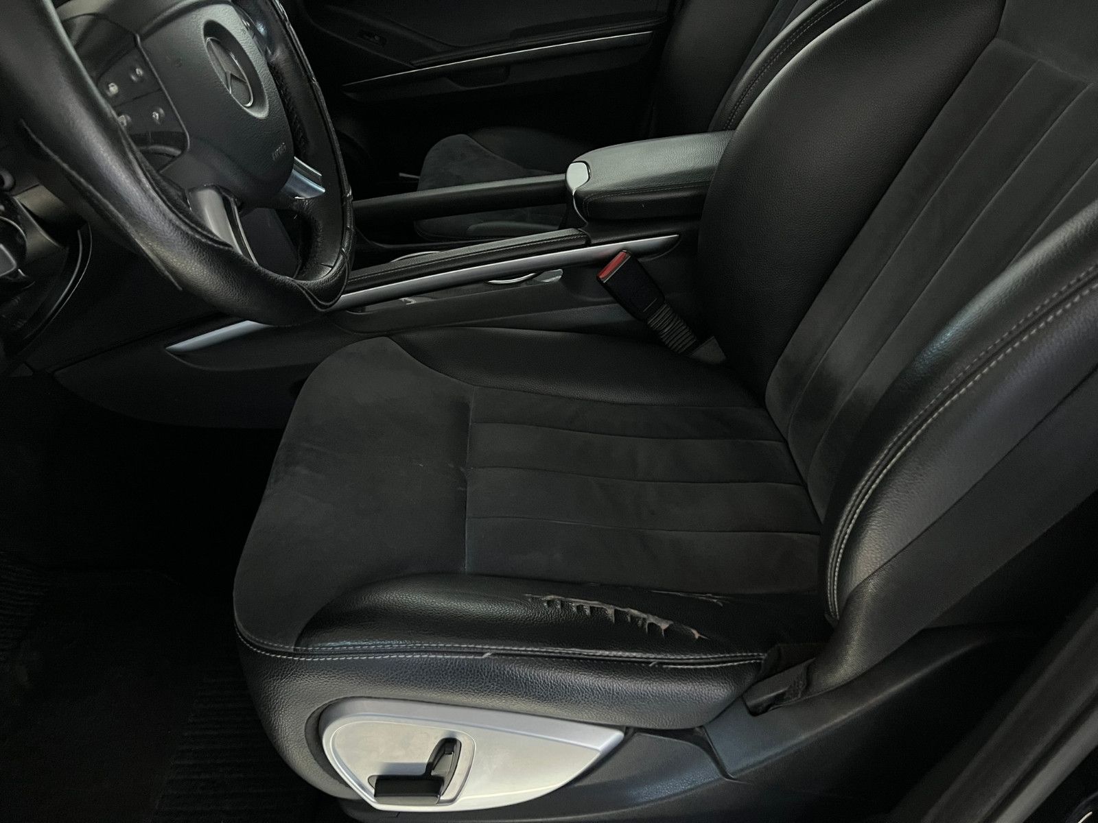 Fahrzeugabbildung Mercedes-Benz ML 280 CDI SPORT