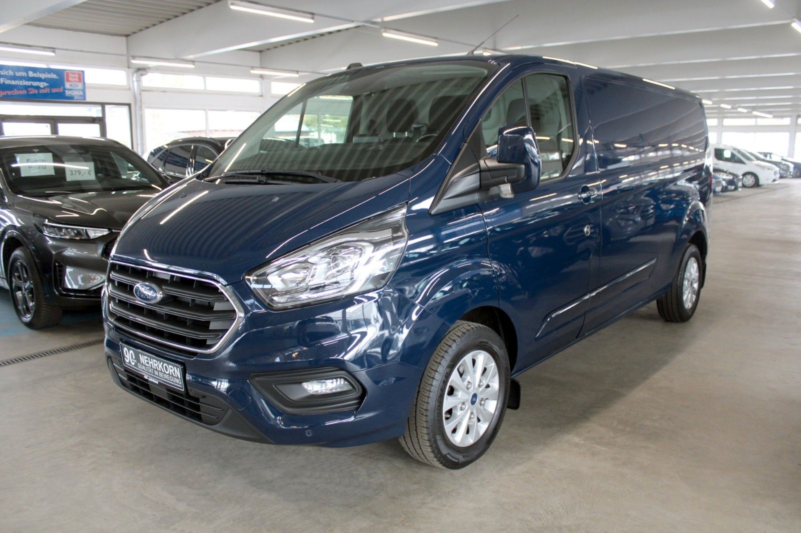 Fahrzeugabbildung Ford Transit Custom Aut. LIMITED L2 AC AHK SHZ Regale
