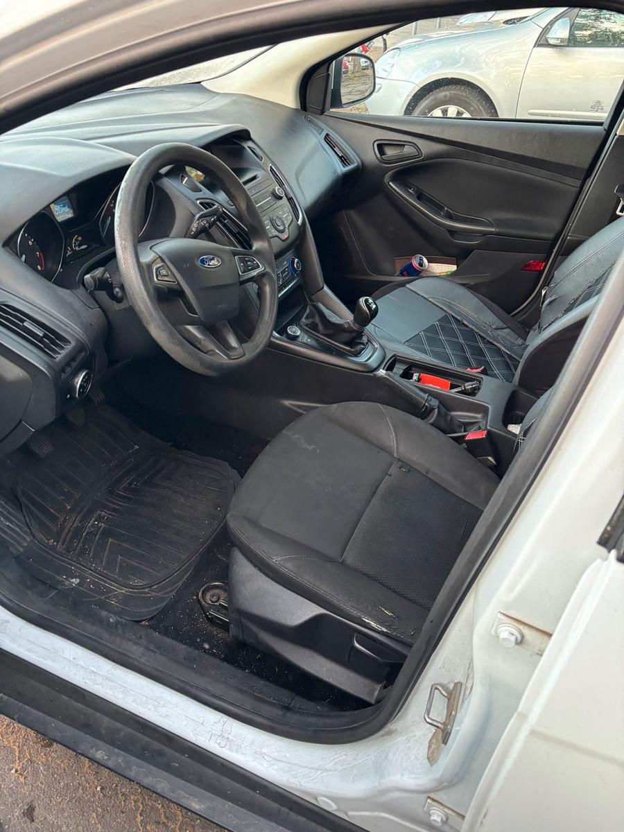 Ford Focus 2015 — photo 5