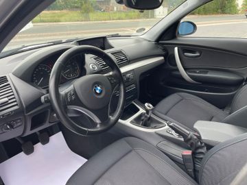 BMW 118 - 12