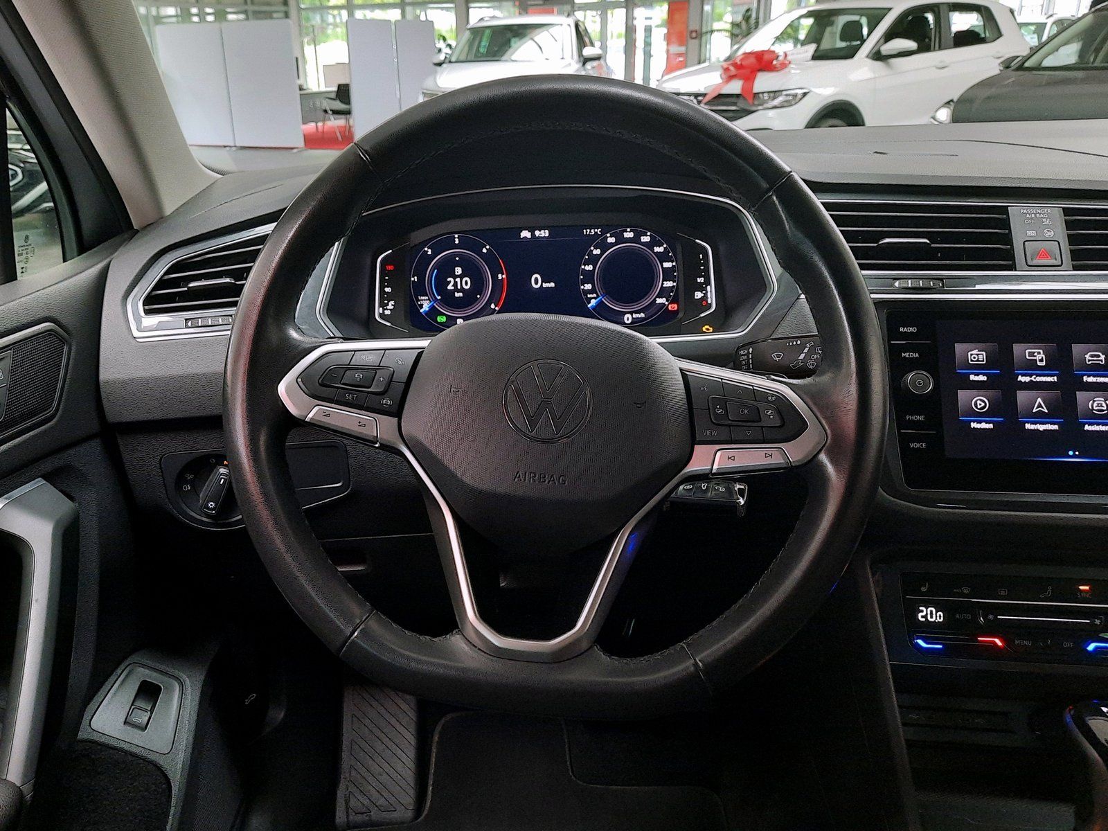 Fahrzeugabbildung Volkswagen Tiguan Elegance TDI DSG*AHK*Cam*LED*ACC*PDC*App*