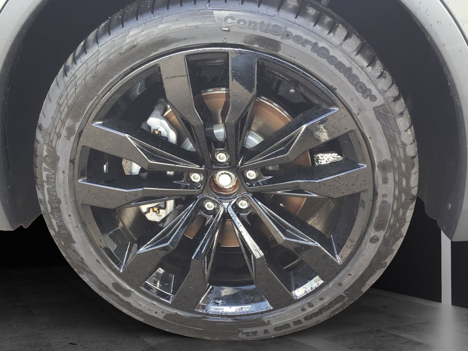 Fahrzeugabbildung Volkswagen Tiguan Allspace R-Line TDI 4M DSG LED AHK NAVI F