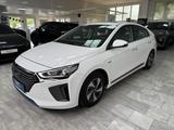 Hyundai IONIQ 1.6 Style Hybrid Navi Kamera 8x bereift - Hyundai IONIQ aus 2017