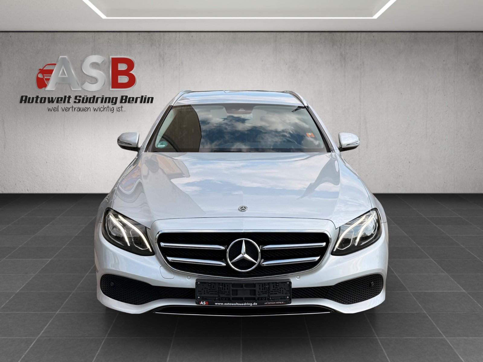 Mercedes-Benz E 200 T Avantgarde COMAND*LED*WIDESCREEN*ILS