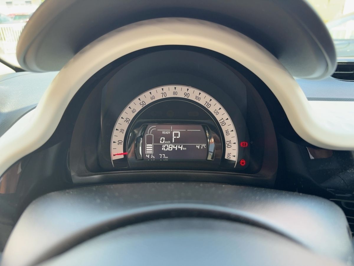 Fahrzeugabbildung Renault Twingo E-TECH ZEN Klima