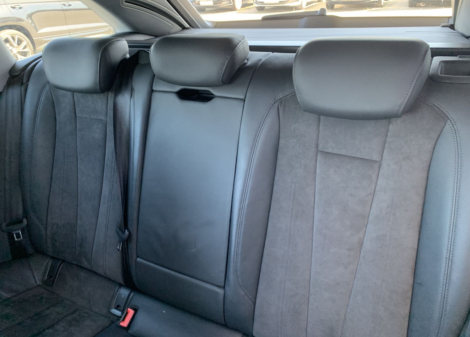 Fahrzeugabbildung Audi A4 2.0 TDI*Sport*Matrix*STHZ*Digital*Memory*Lane