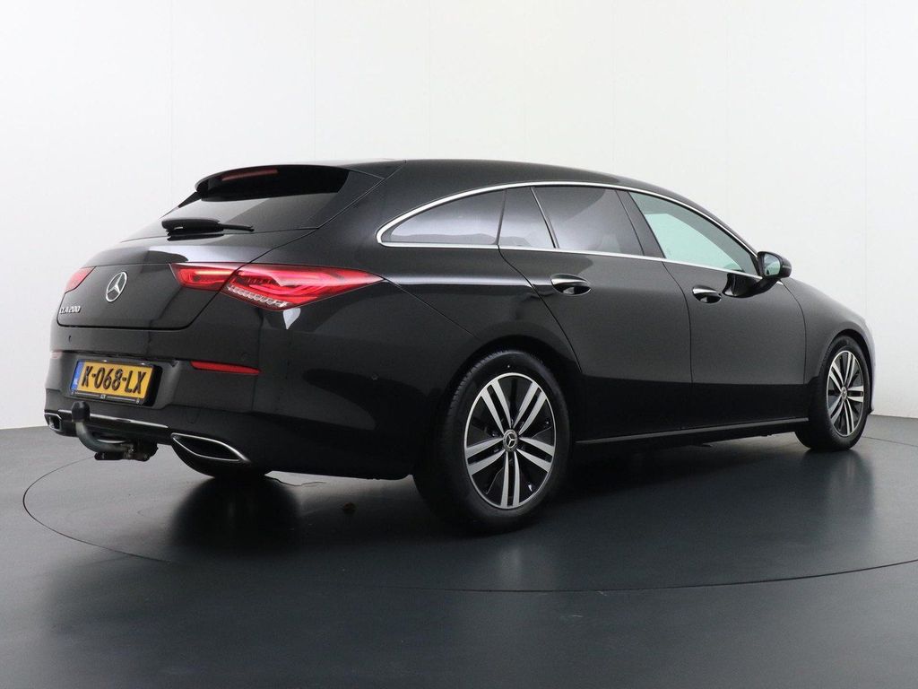Mercedes-Benz CLA 200 Shooting Brake Business Solution Luxury