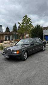 Mercedes-Benz 190 - Mercedes-Benz 190 Gebrauchtwagen in Stuttgart