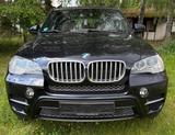 BMW X5 xDrive40d Individual - BMW X5 aus 2012 mit Diesel-Antrieb