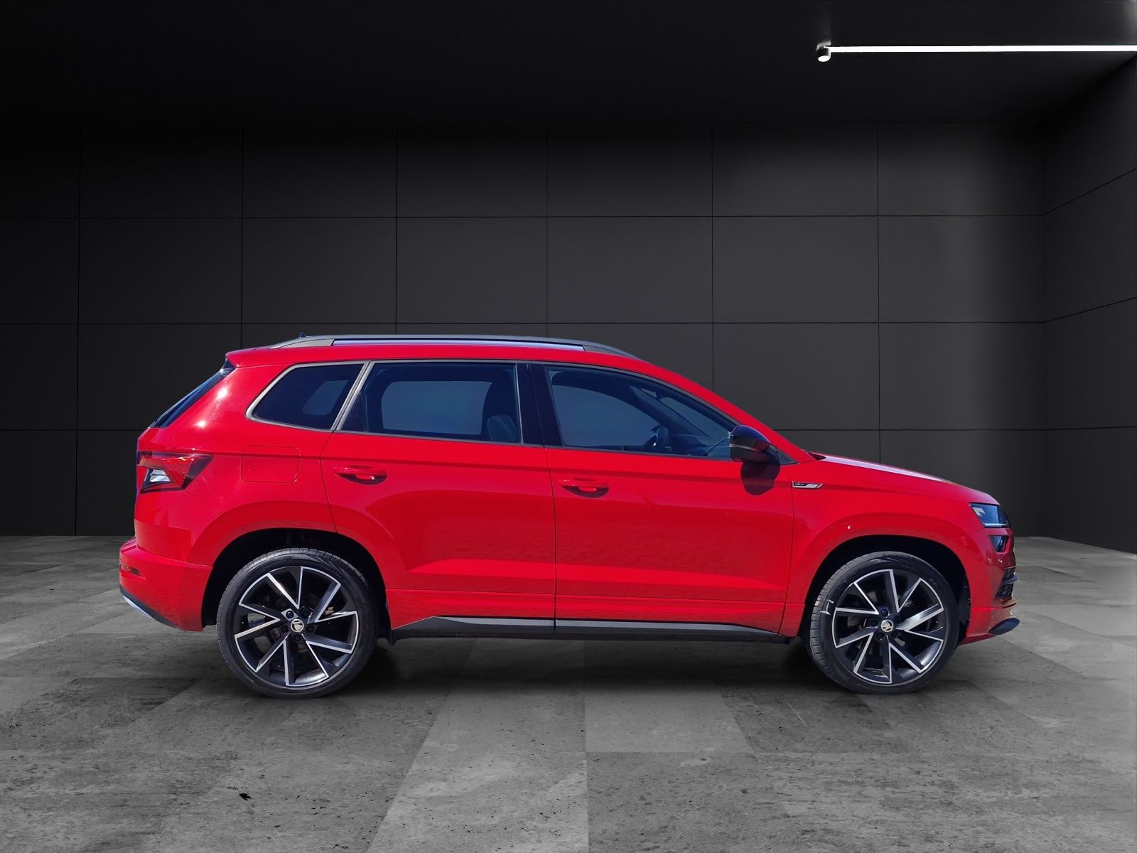 Fahrzeugabbildung SKODA Karoq Sportline 4x4 2.0 TDI LED AHK SHZ ACC