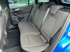 Fahrzeugabbildung Ford Focus Turnier 1.5 EcoBlue ST-Line Temp SHZ Navi